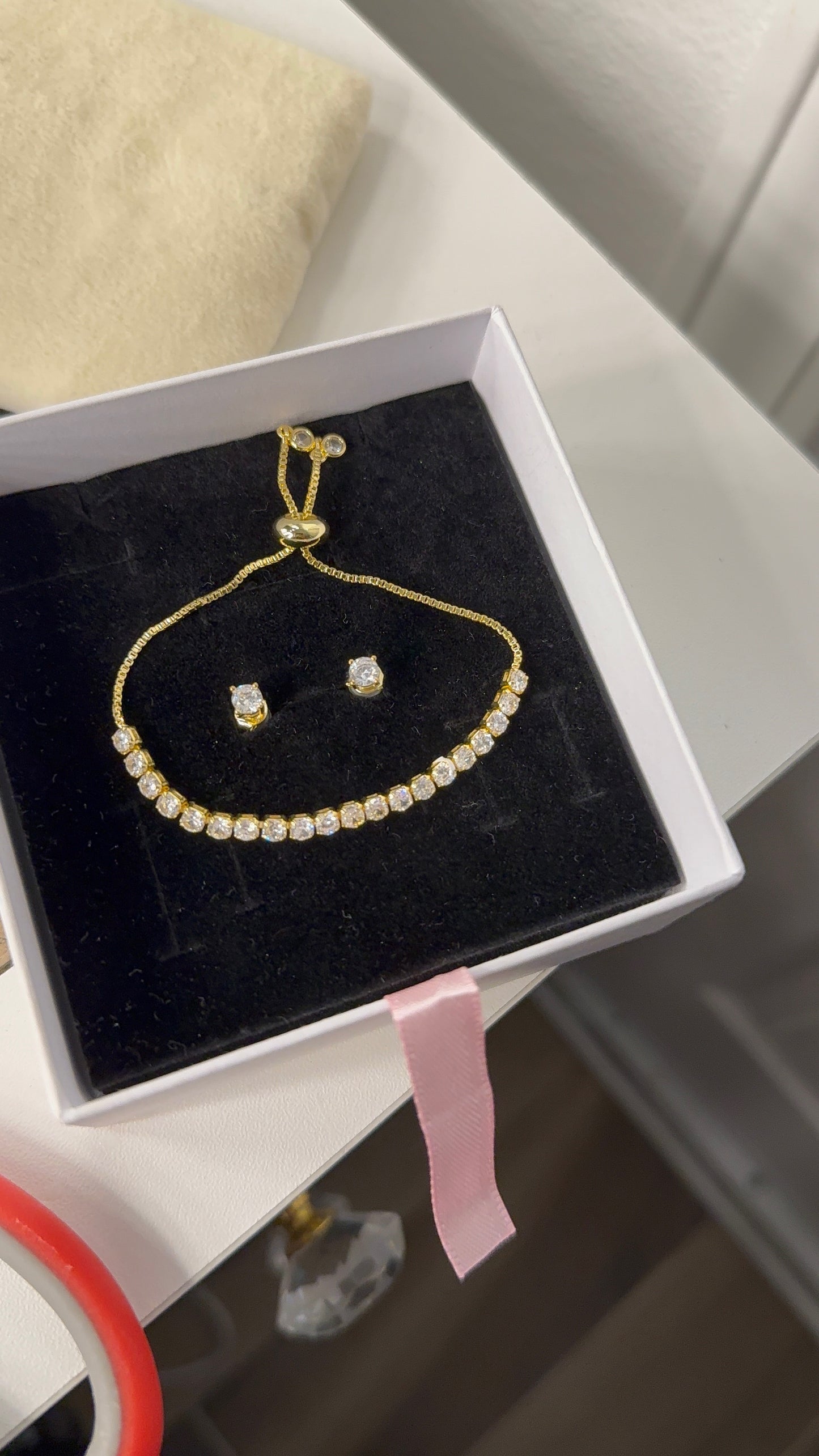 Gold bracelet & earrings set
