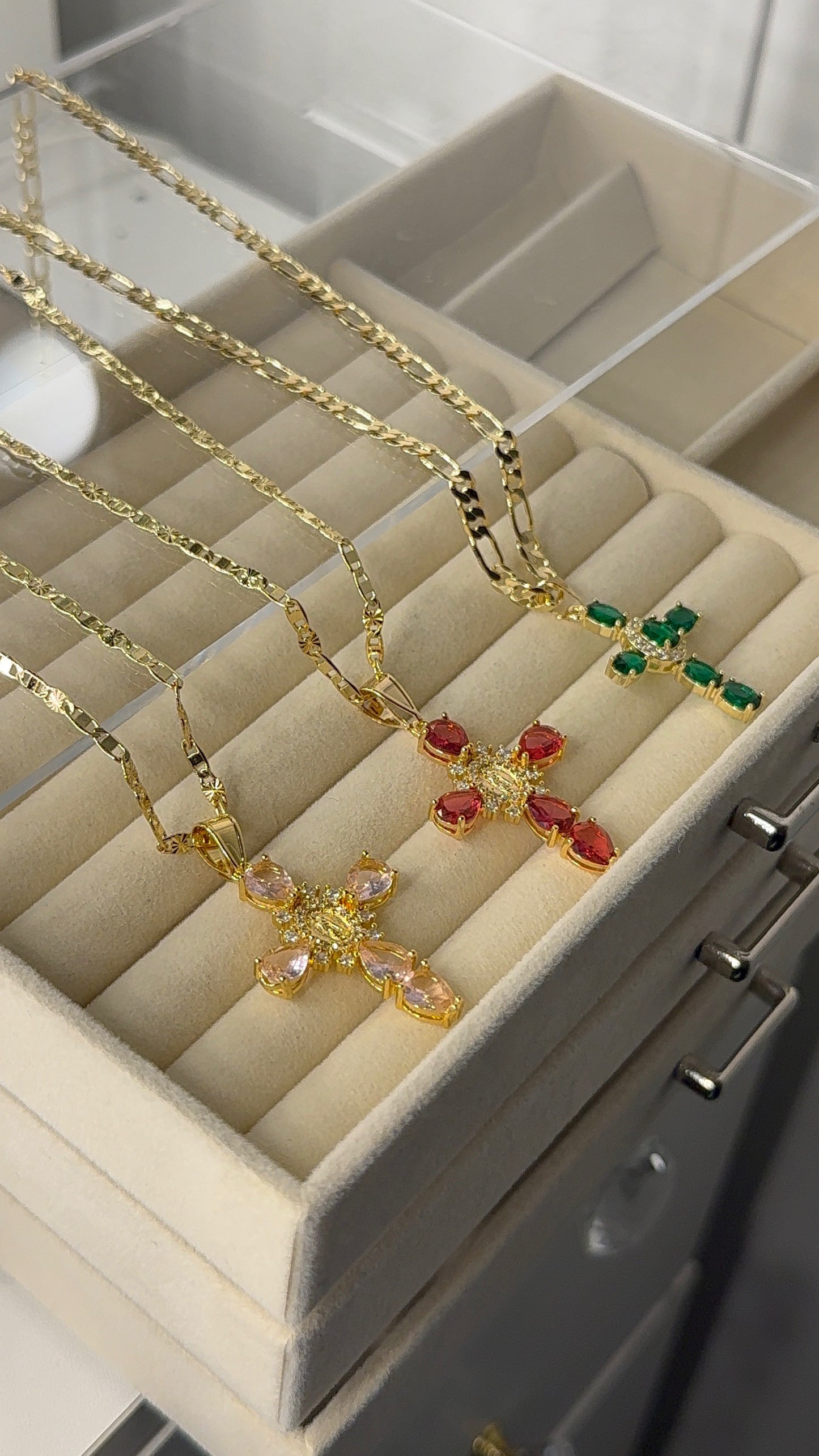 Religious pendant with necklace