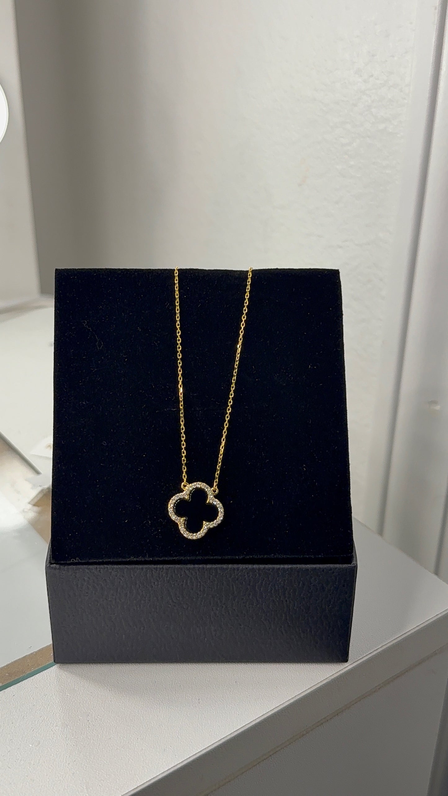 Reversible sterling silver clover necklace