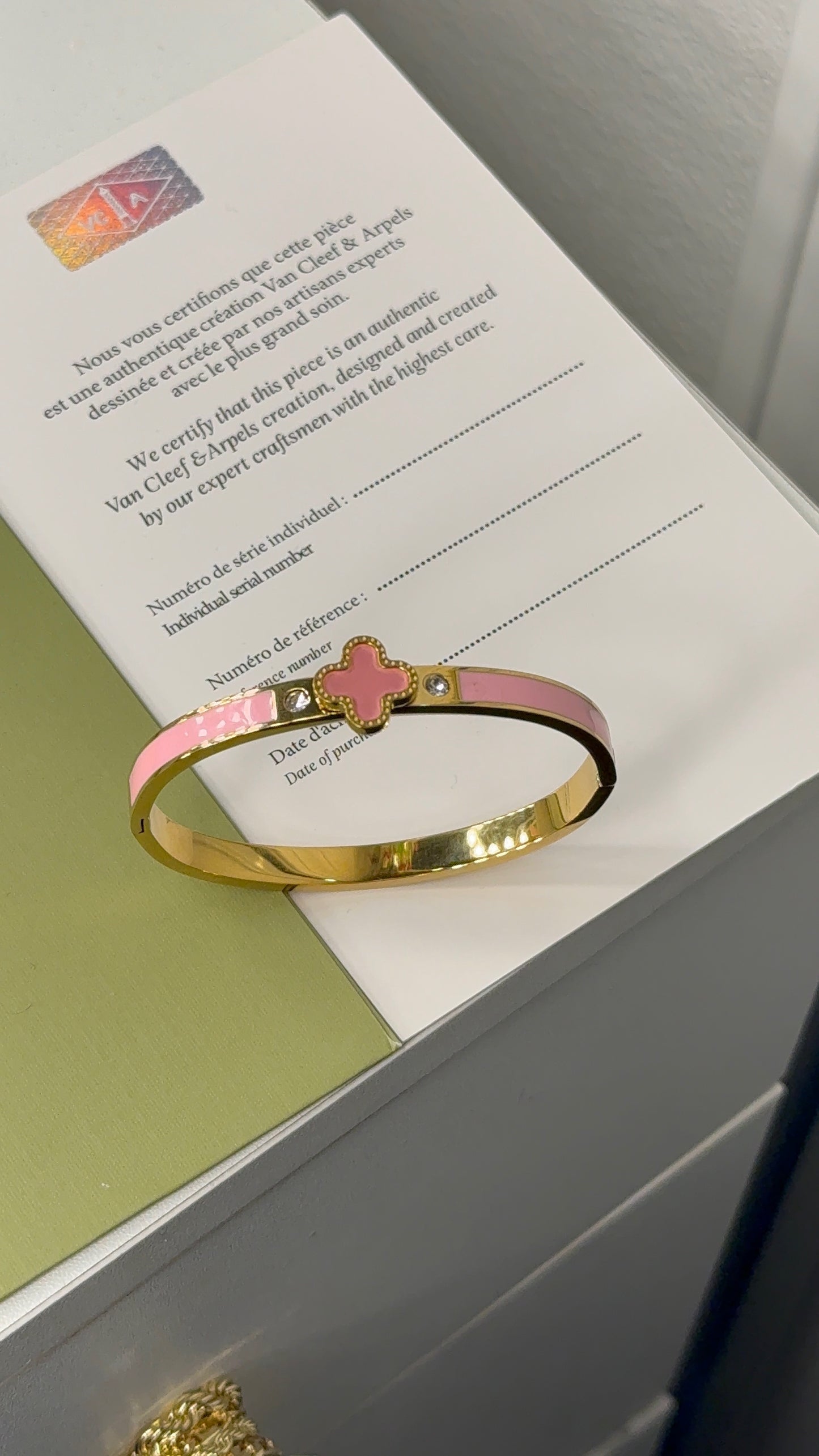 Stainless steel pink clover bracelet