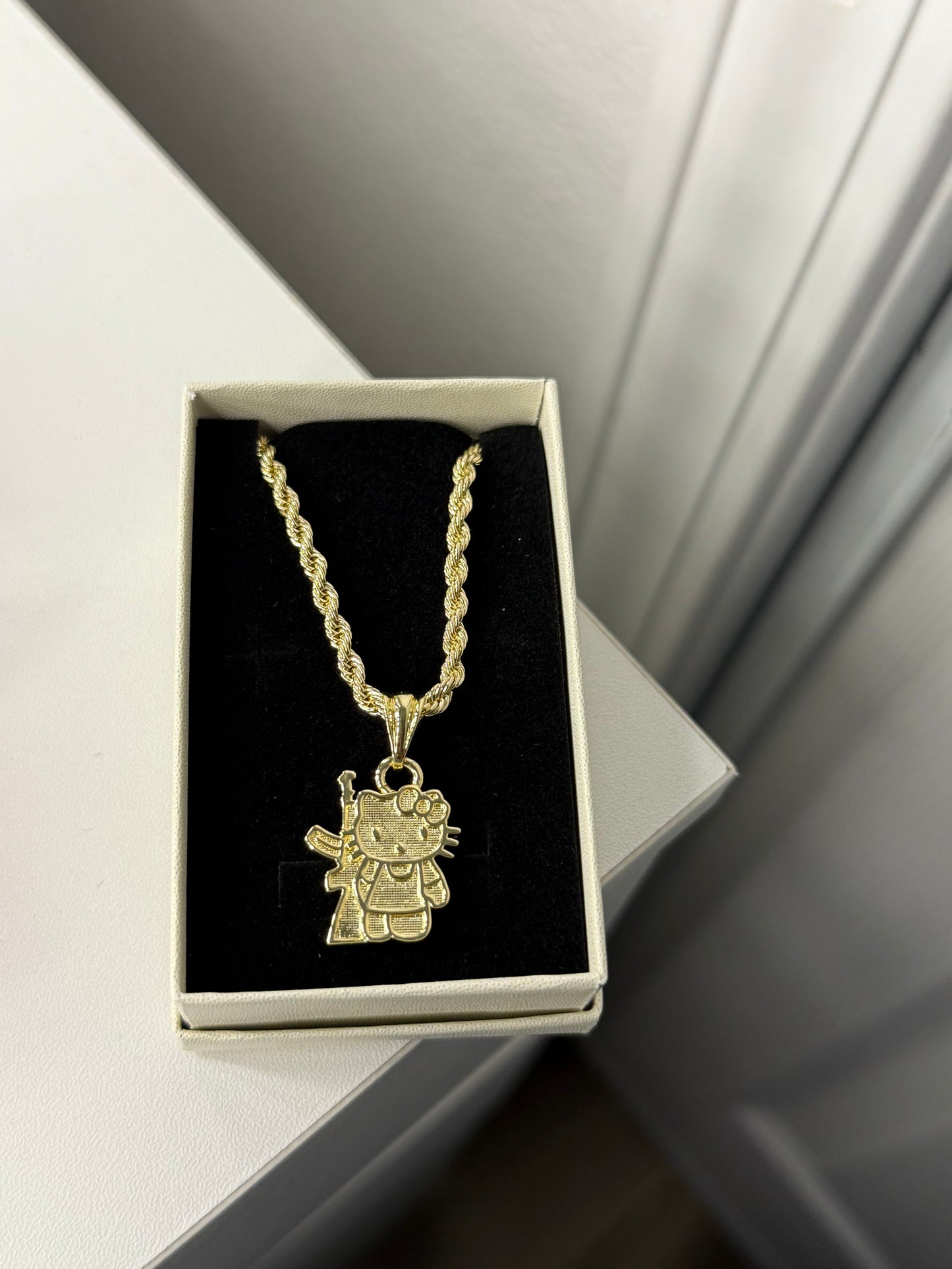 Hk pendant with chain - ready to ship