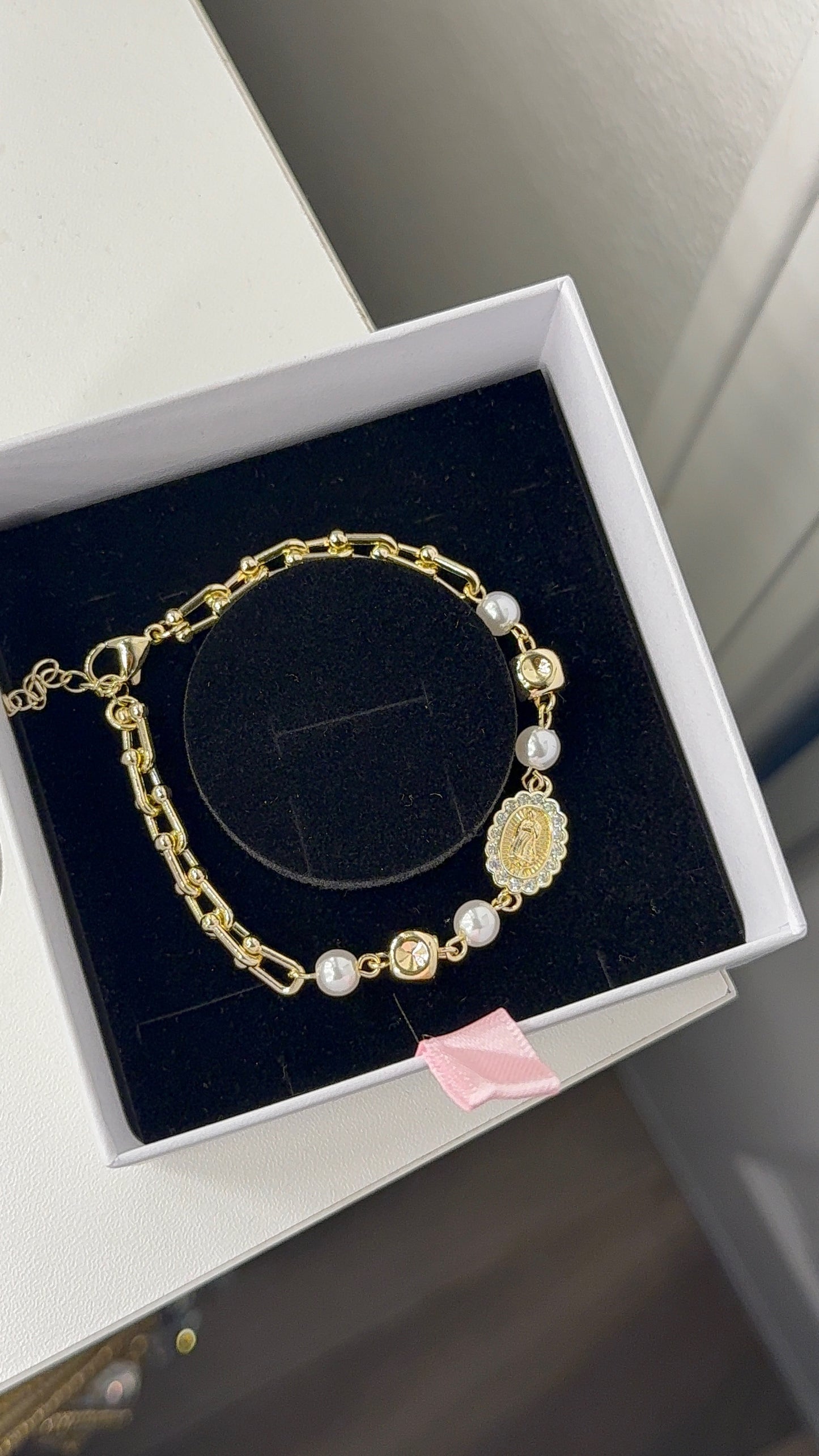 Virgin Mary pearl bracelet