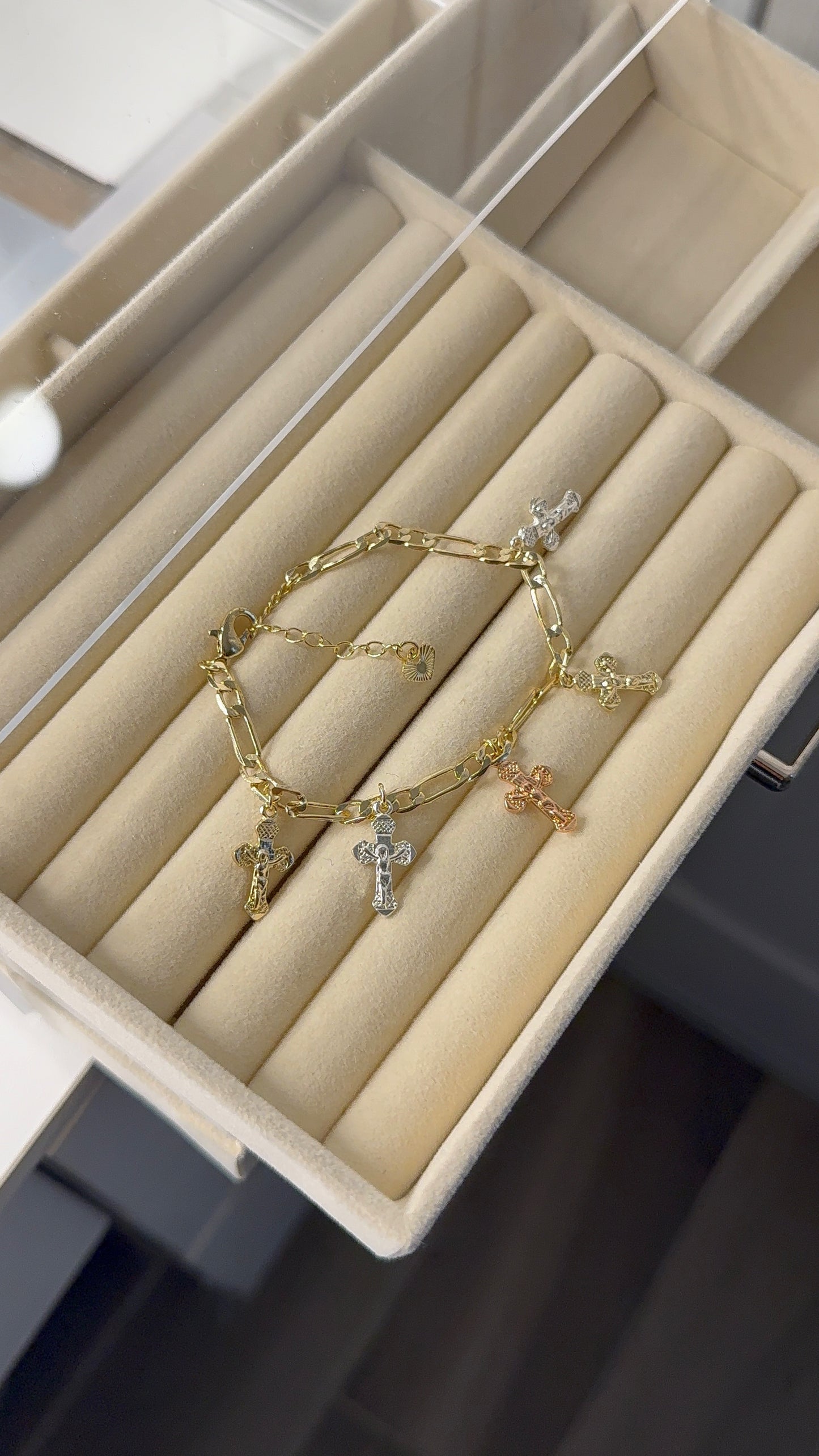 Figaro bracelet with cross charms