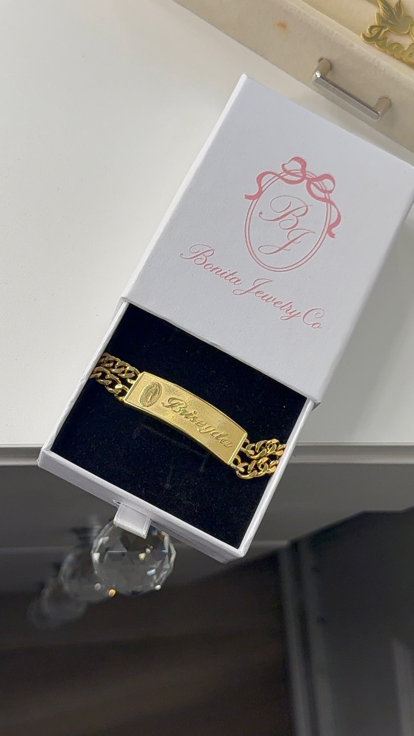 Virgencita - Personalized double chain name bracelet