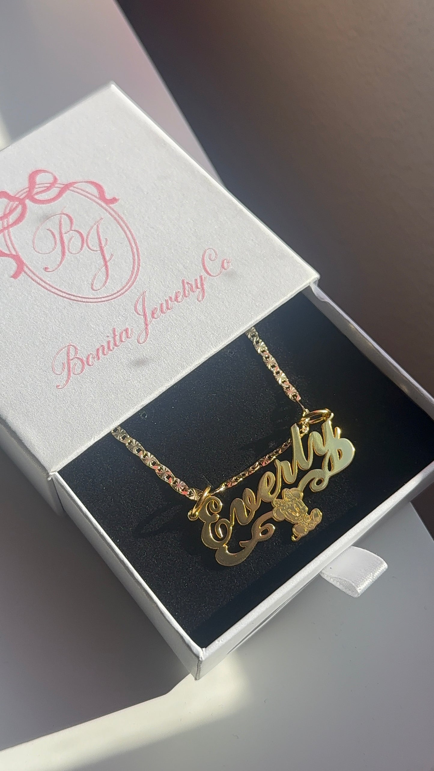 personalized Minnie name necklace🧸💕