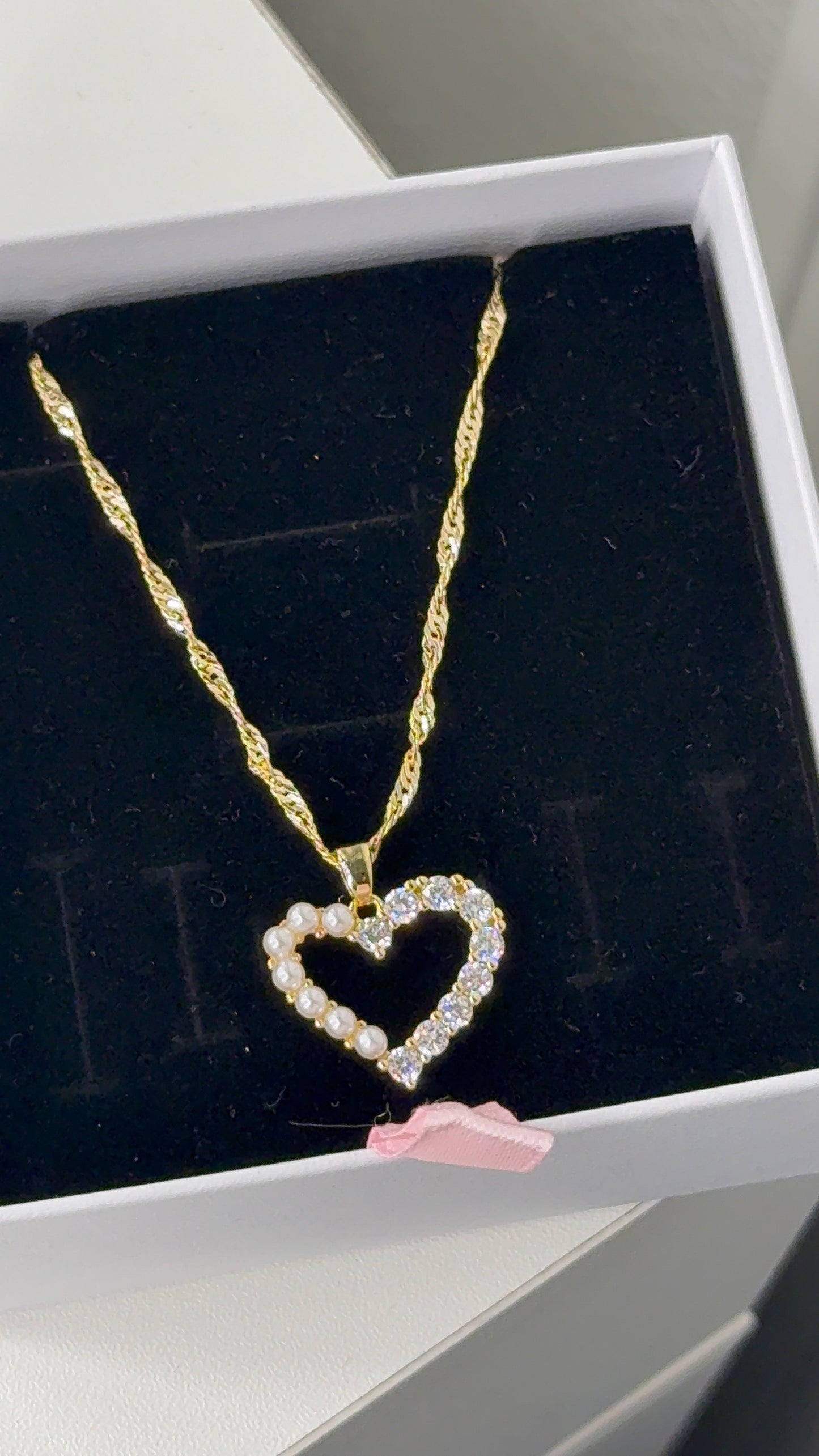 Blinged heart with necklace set