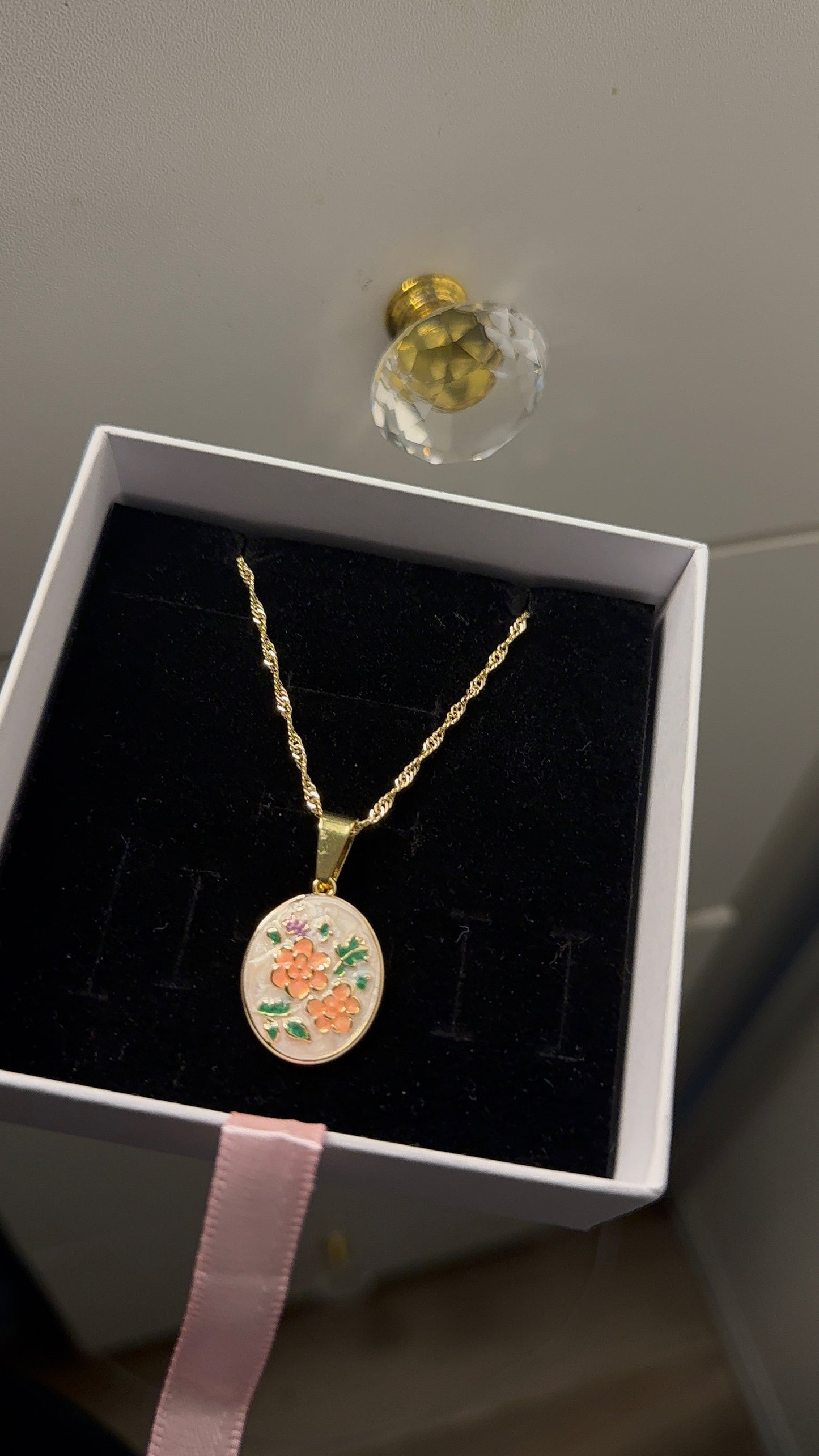 Vintage floral necklace