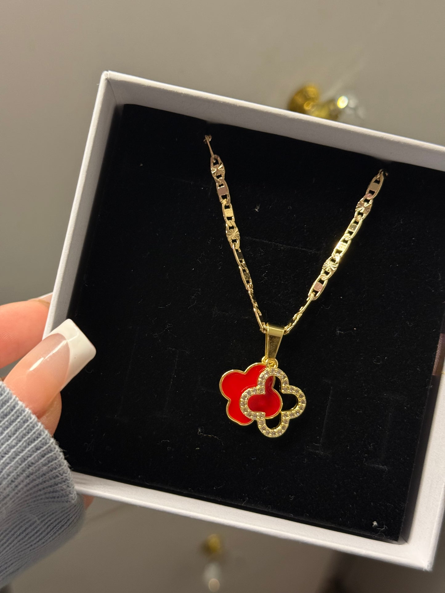 Red clover necklace