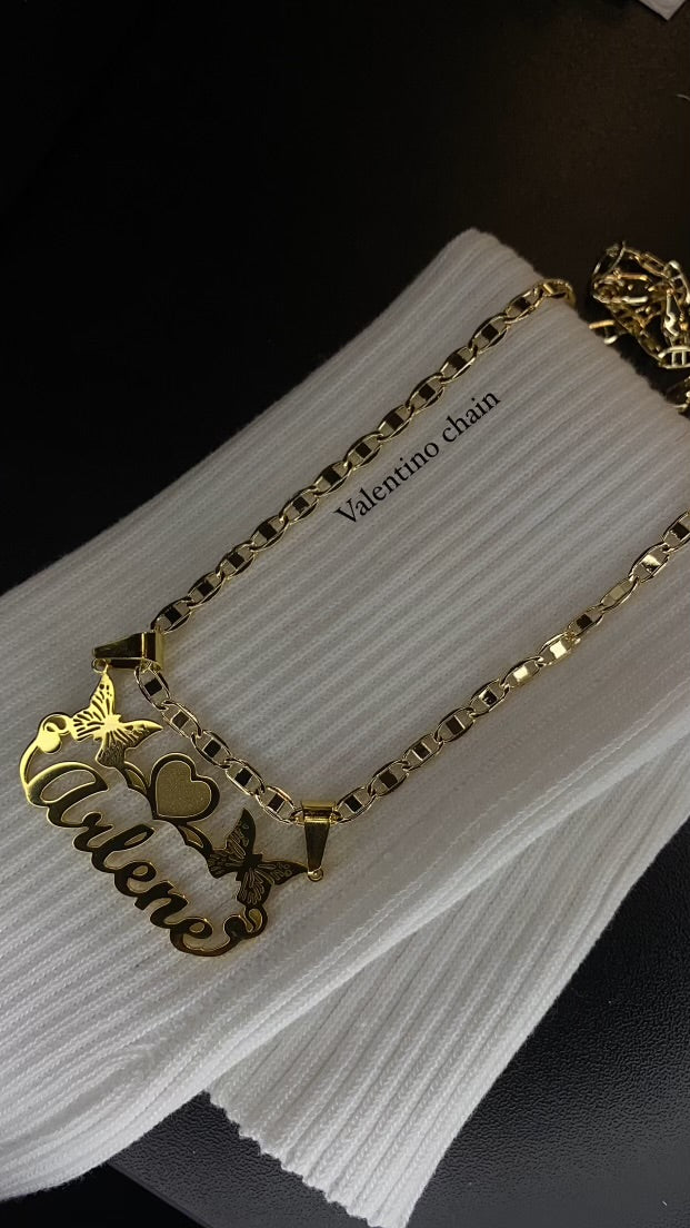 Personalized name necklace
