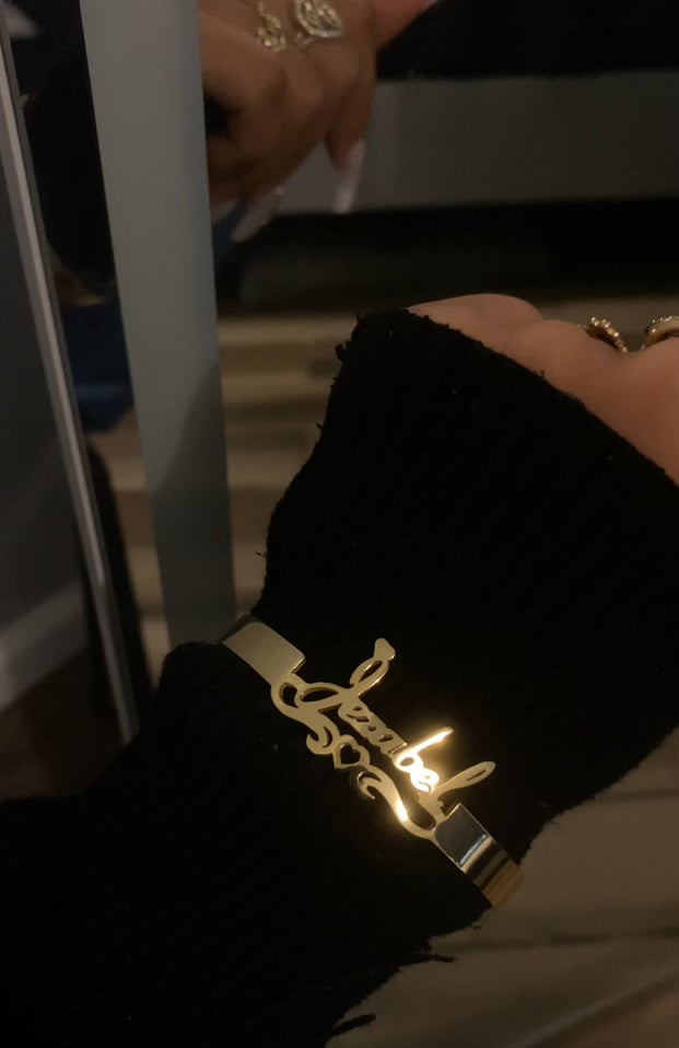 Personalized name bracelet