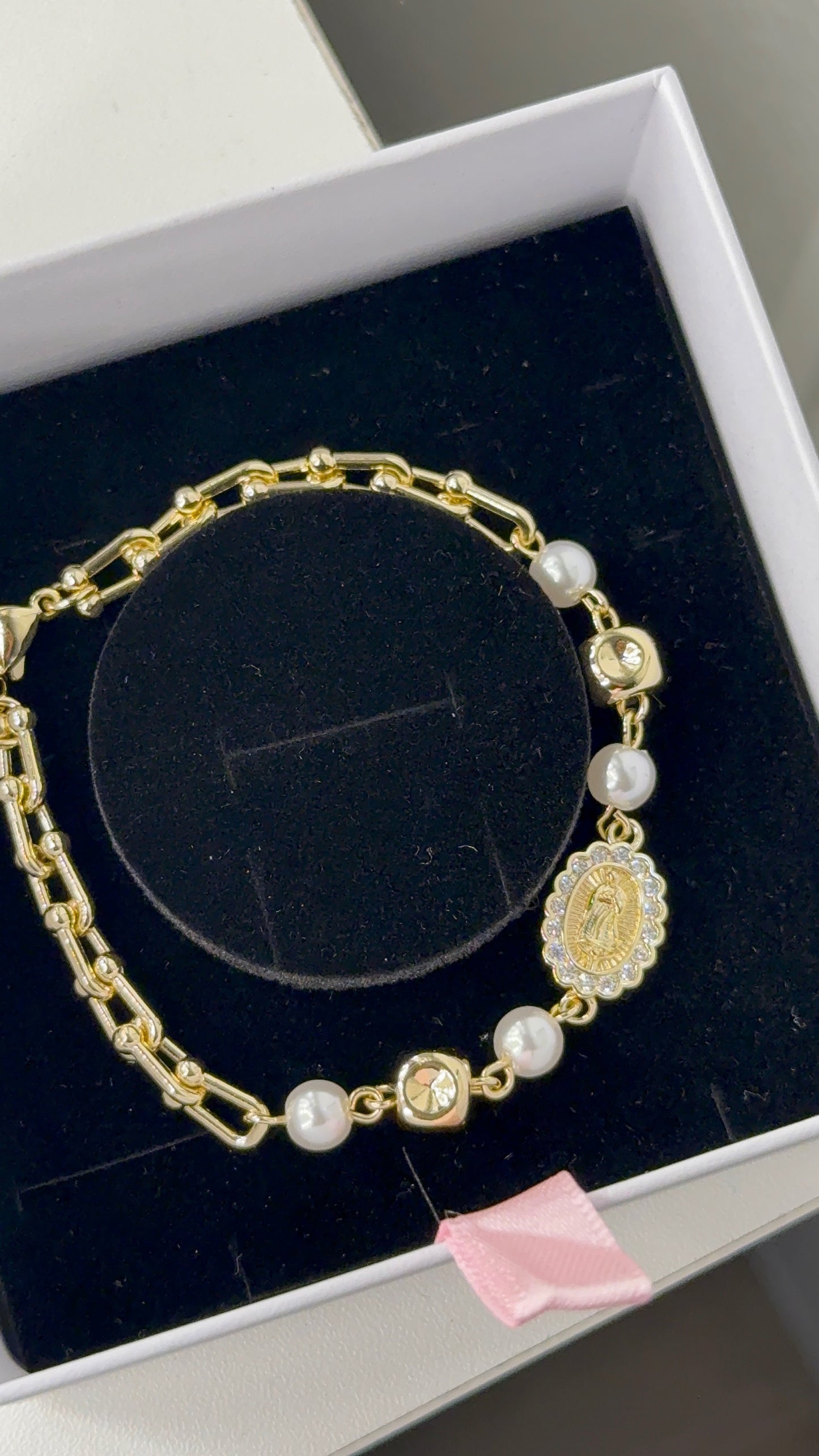 Virgin Mary pearl bracelet