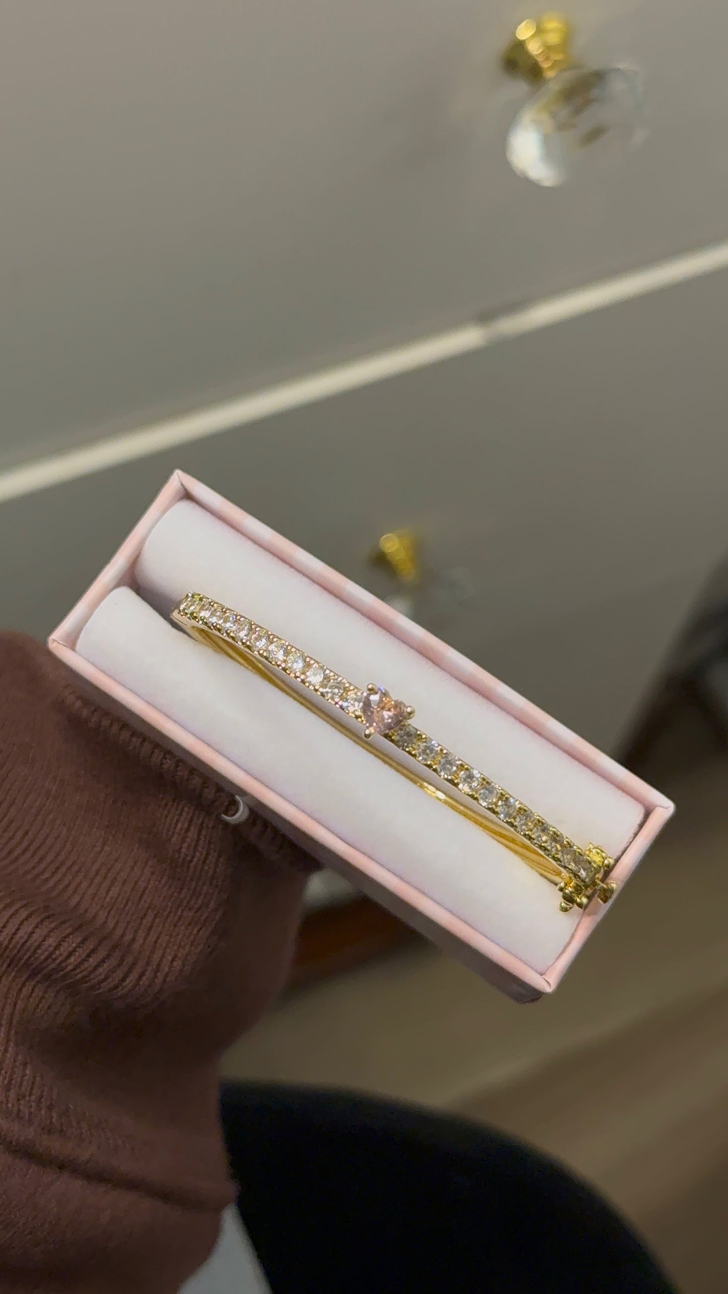 Gold heart bracelet