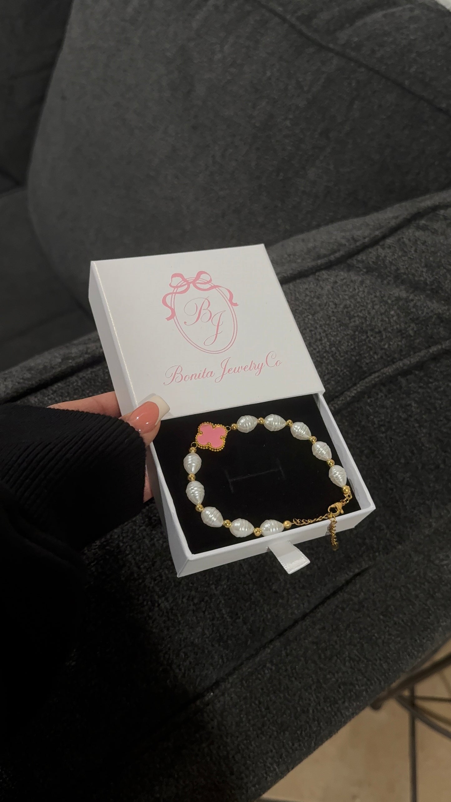 Pearl clover bracelet