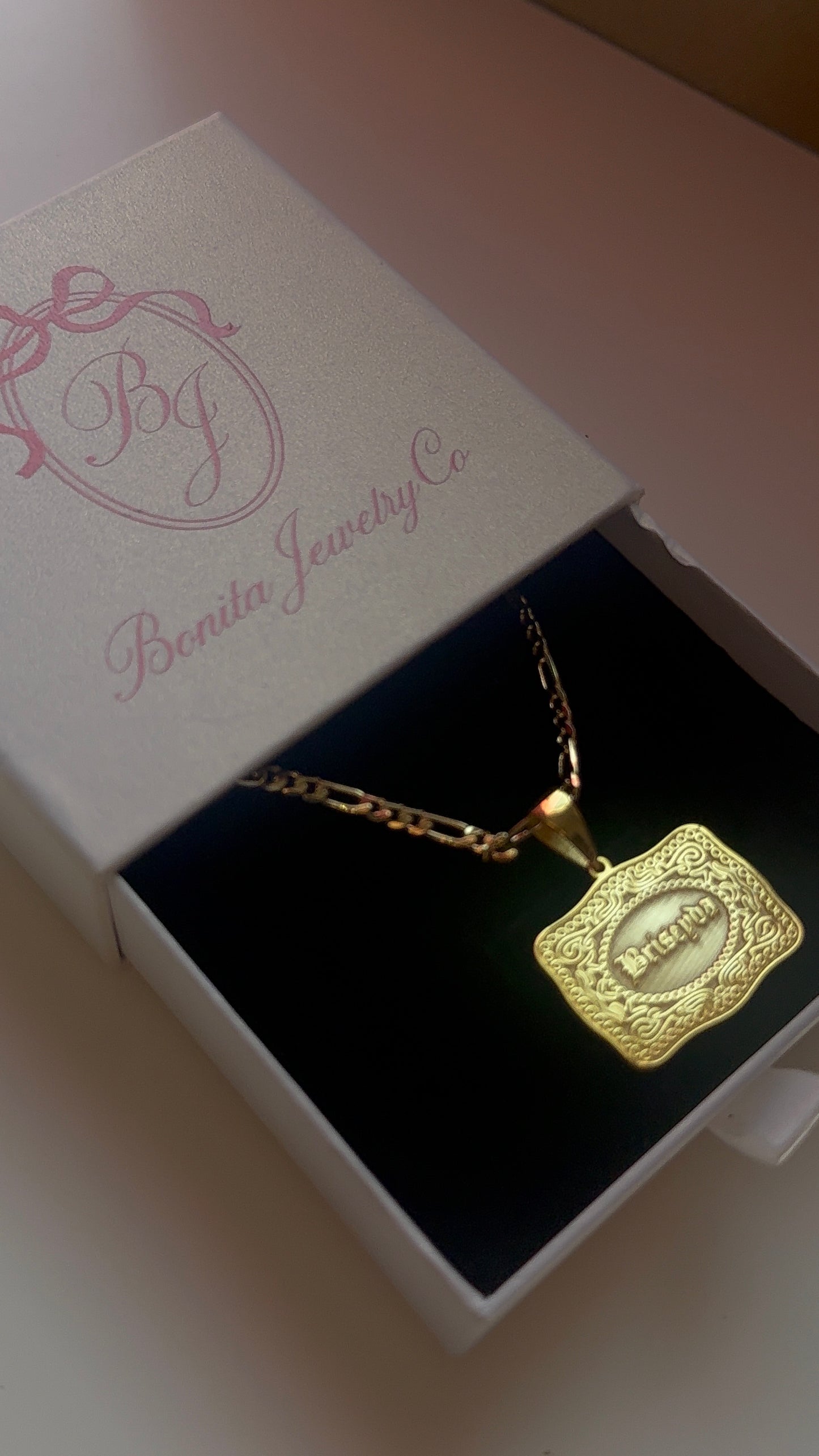 Personalize Western name necklace
