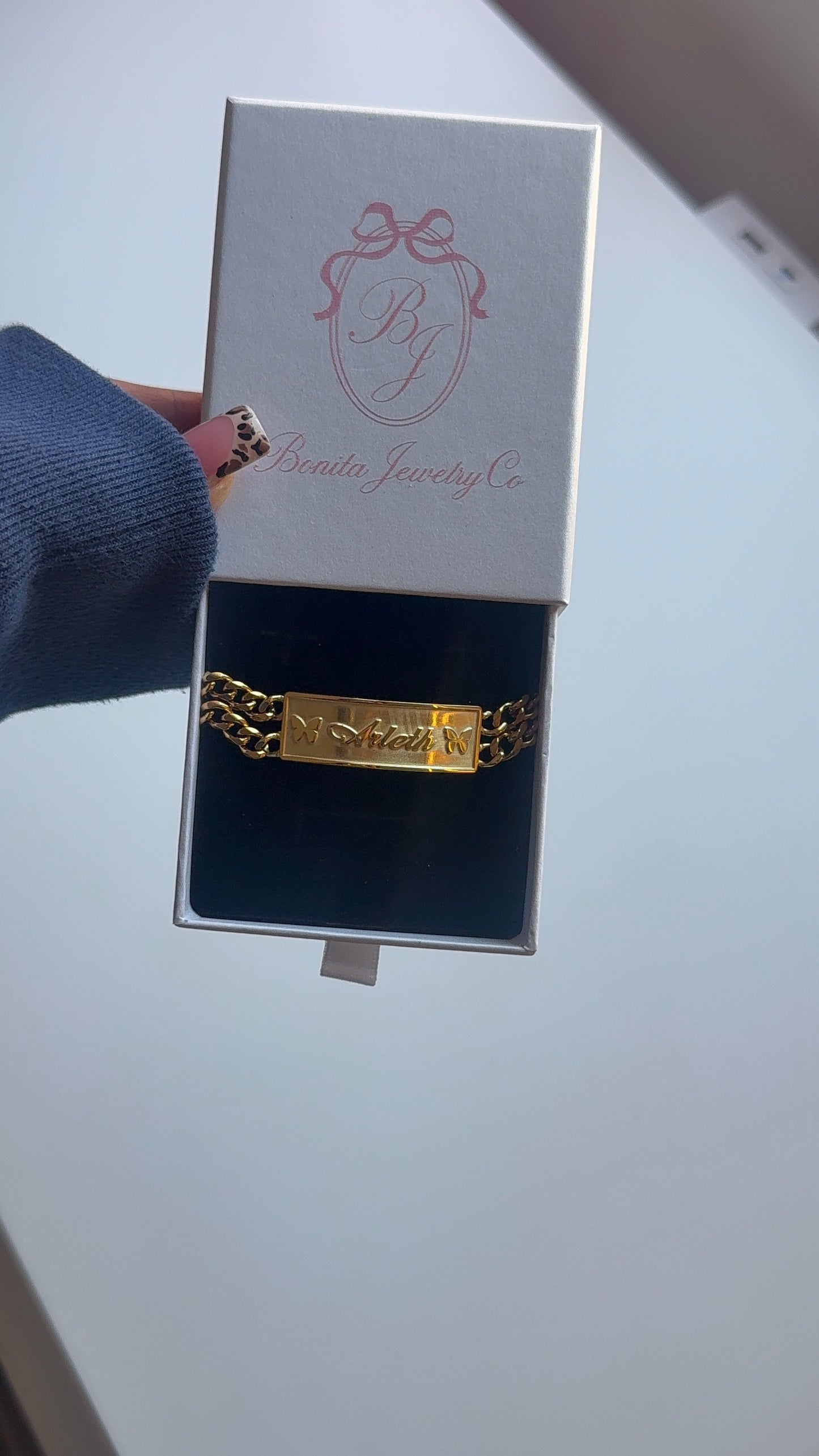Butterfly 🦋 Personalized double chain name bracelet (you can request if you want the bracelet with butterfly’s or not at check out  ) ￼