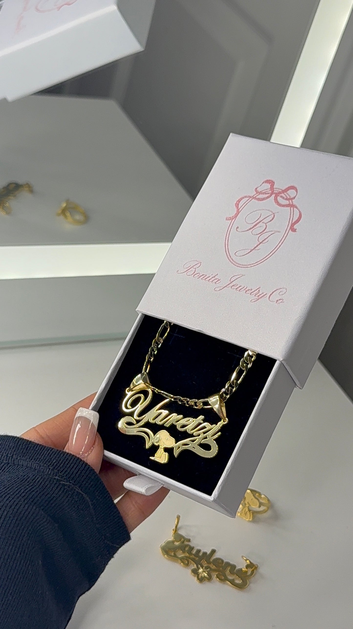 Snoop personalized name necklace