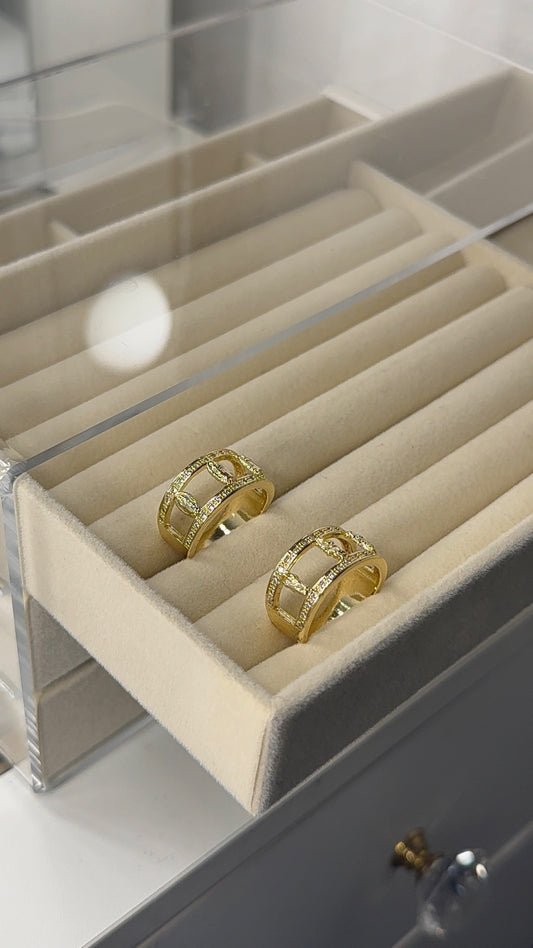 Religious ring