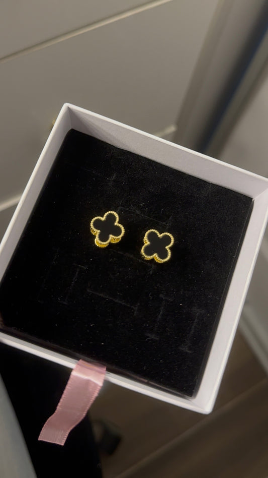Reversible clover earrings