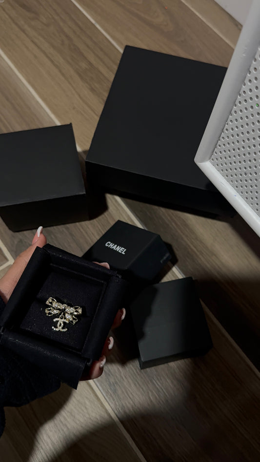 Ring size 7 with box