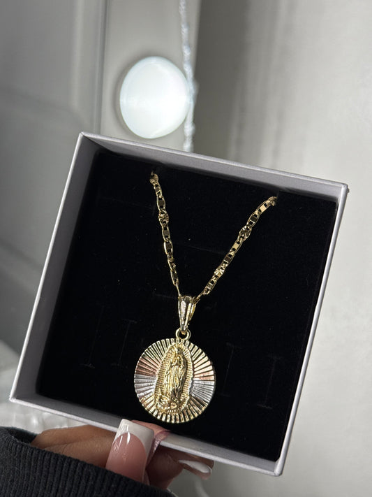 14k gold plated round Virgin Mary pendant with necklace