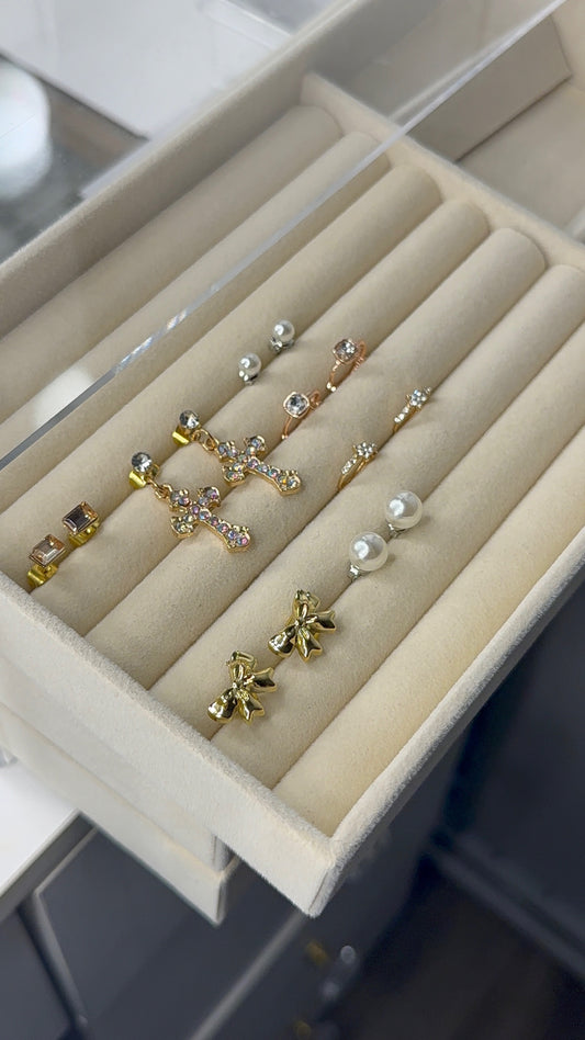Set of 7 earrings