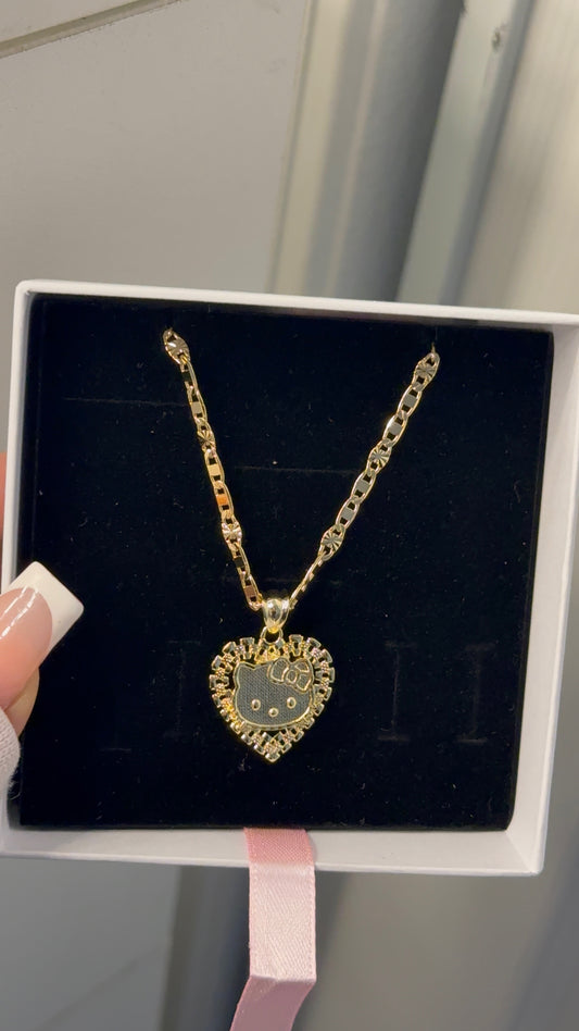 Hk heart pendant with necklace
