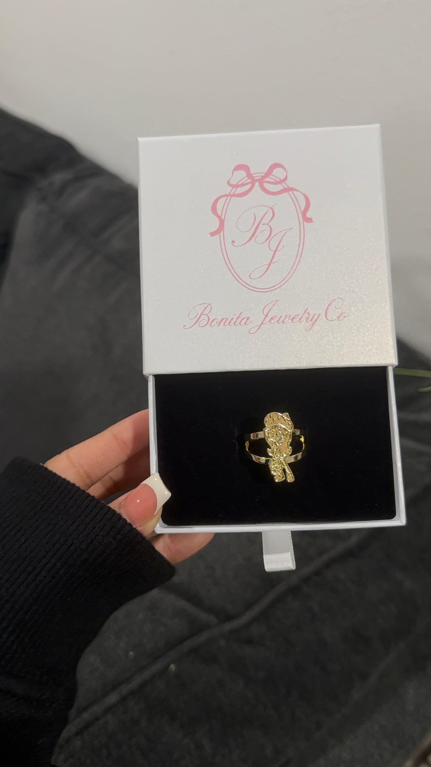 Shortcake ring size 9