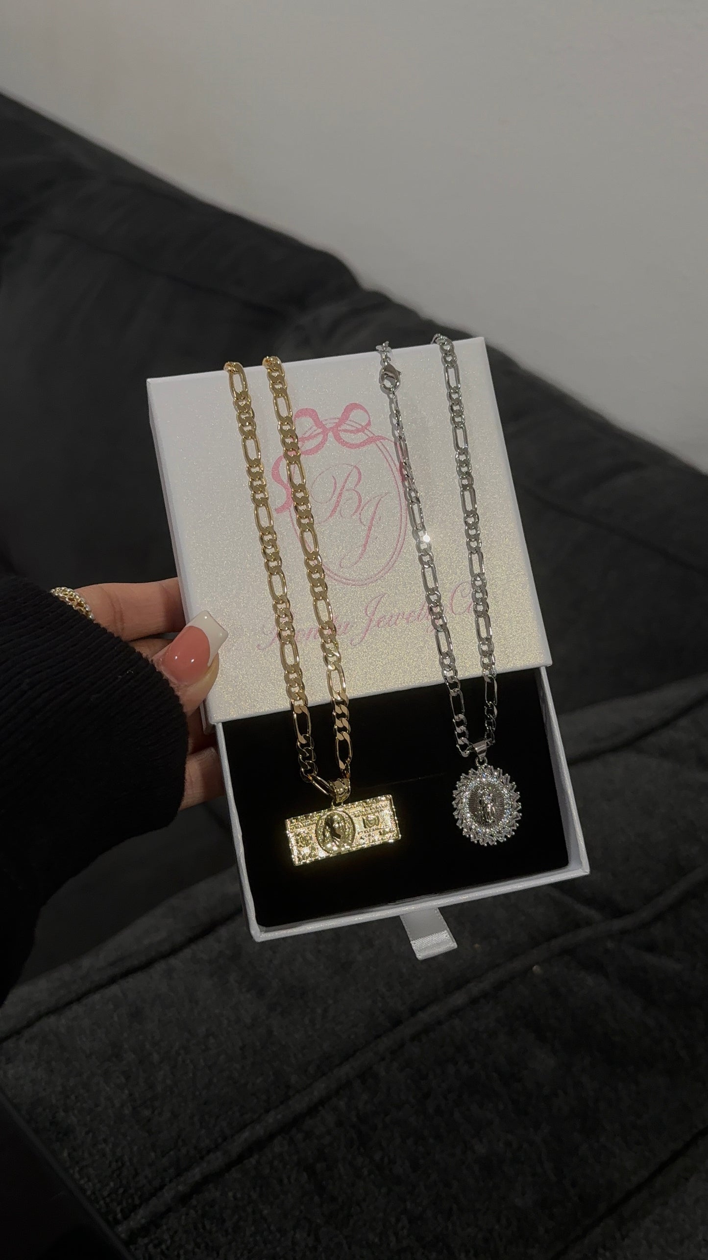pendant with chain