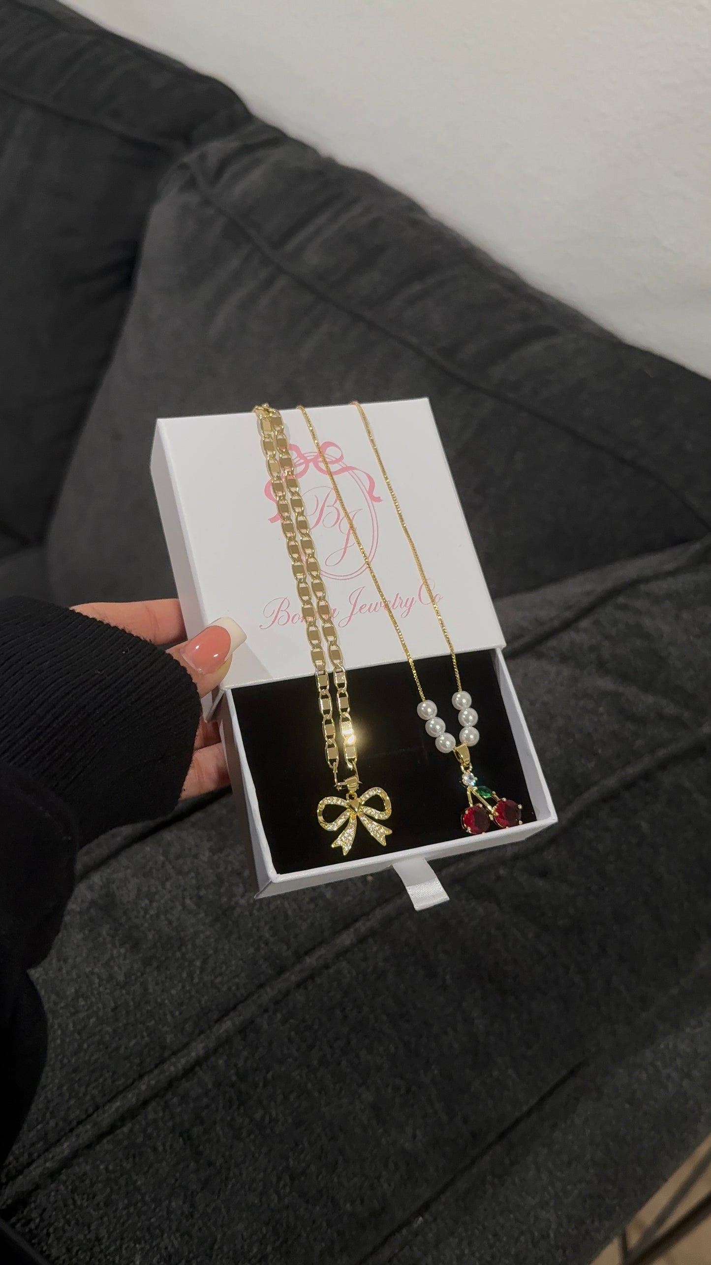 Pendant with necklace