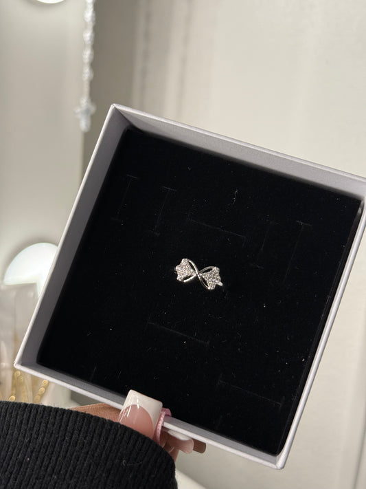 Silver plated bow ring ( size 6,7,8,9 available )
