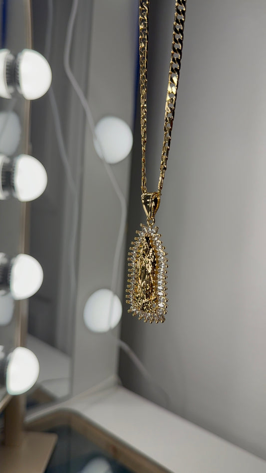 Stainless steel pendant with chain set
