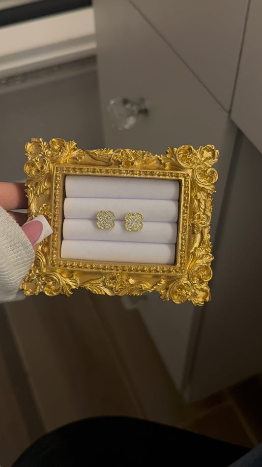 Small gold toned clover earrings